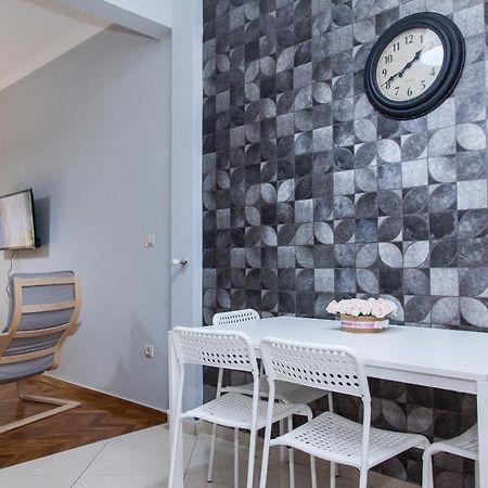 Beautiful New Decorated Apt In Athens Apartment Exterior foto