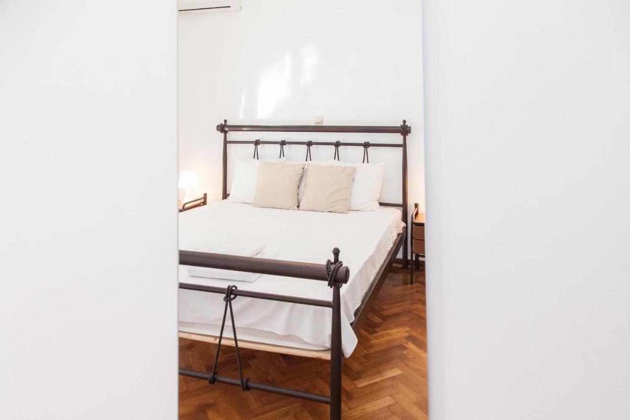 Beautiful New Decorated Apt In Athens Apartment Exterior foto