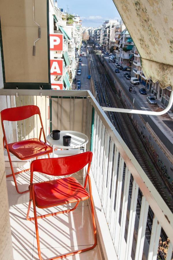 Beautiful New Decorated Apt In Athens Apartment Exterior foto