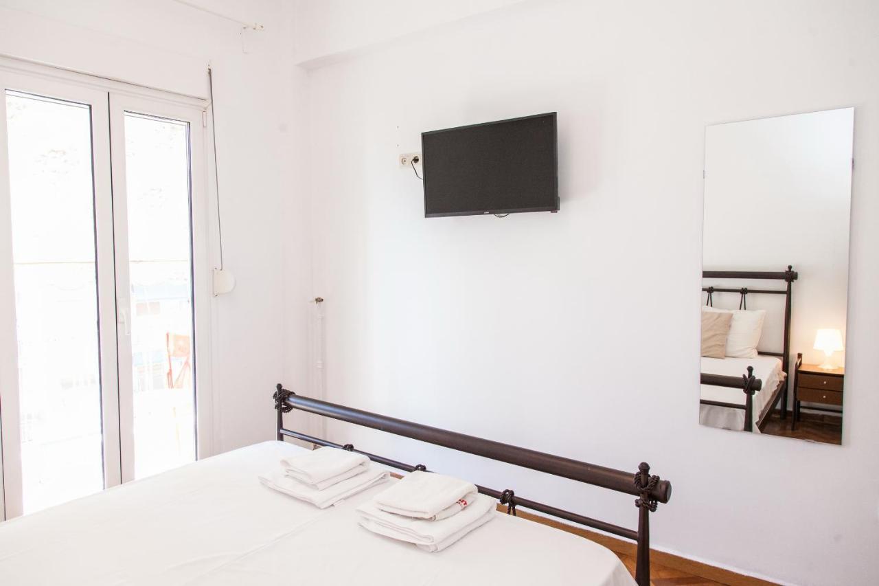 Beautiful New Decorated Apt In Athens Apartment Exterior foto